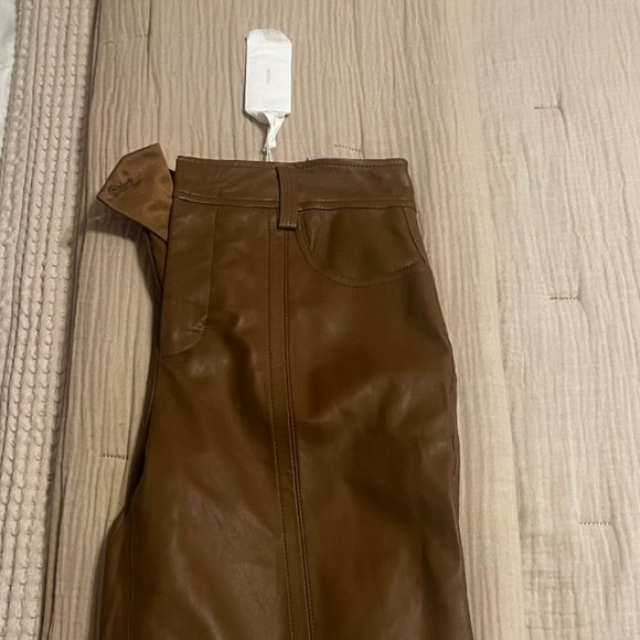 Vince Leather Seamfront Pants NWT! Size 8 Light Brown/Camel - Picture 2 of 4